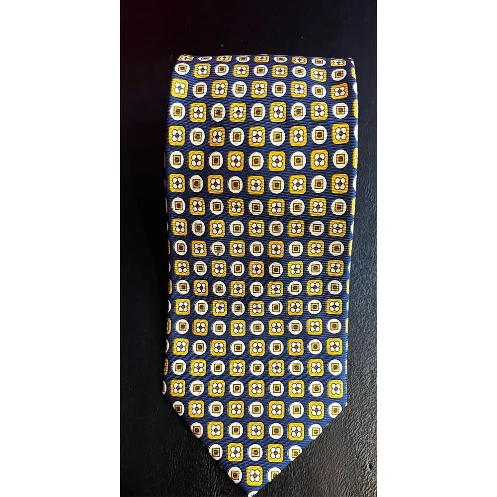 Brooks Brothers tie